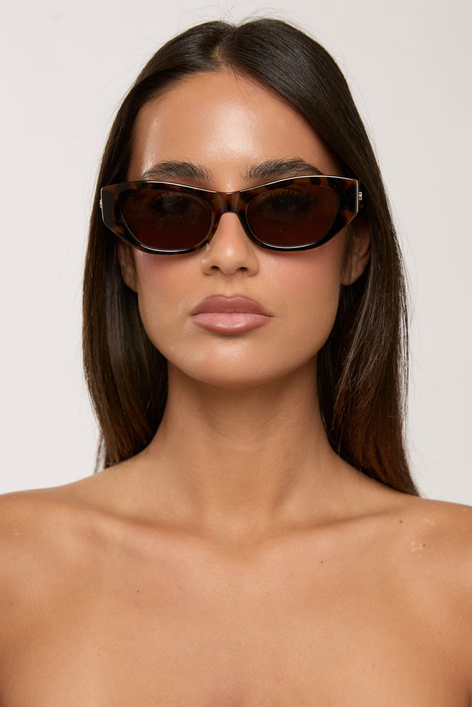 Jenna Sunglasses - Tortoiseshell – PETA + JAIN display picture 2