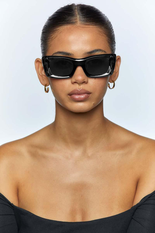 SUNGLASSES OUTLET – PETA + JAIN