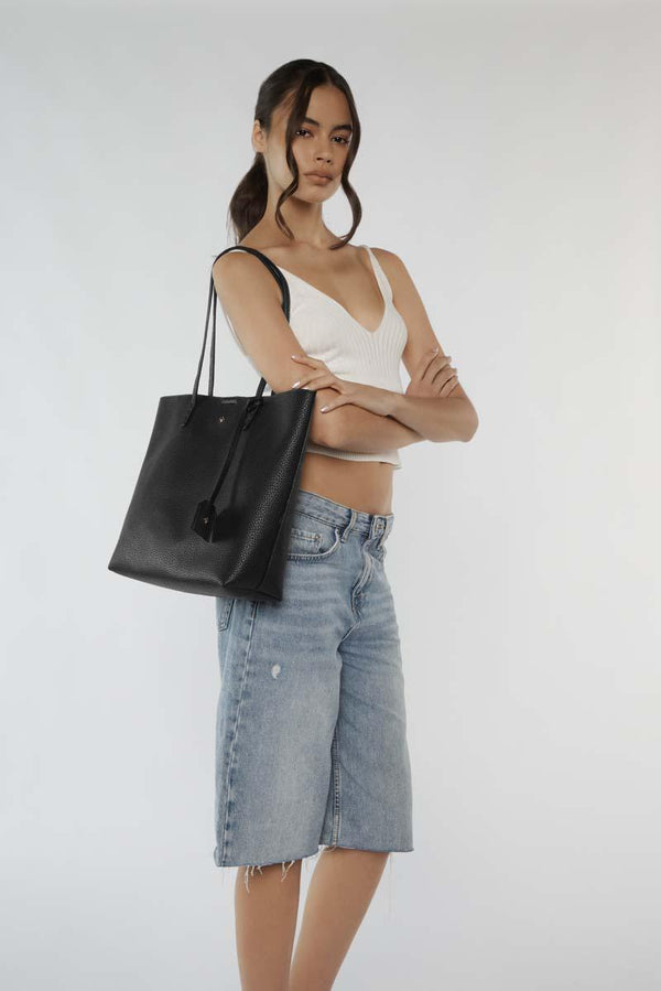 Saint - Black Pebble Product Image