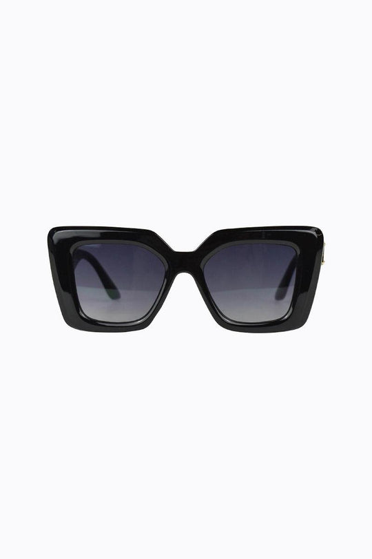 black-front_06def4f9-e12d-48dd