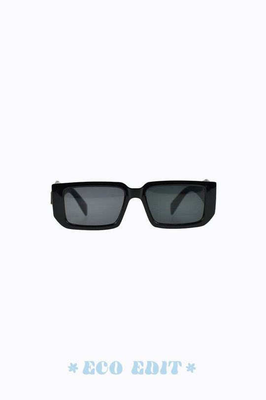 SUNGLASSES OUTLET – PETA + JAIN